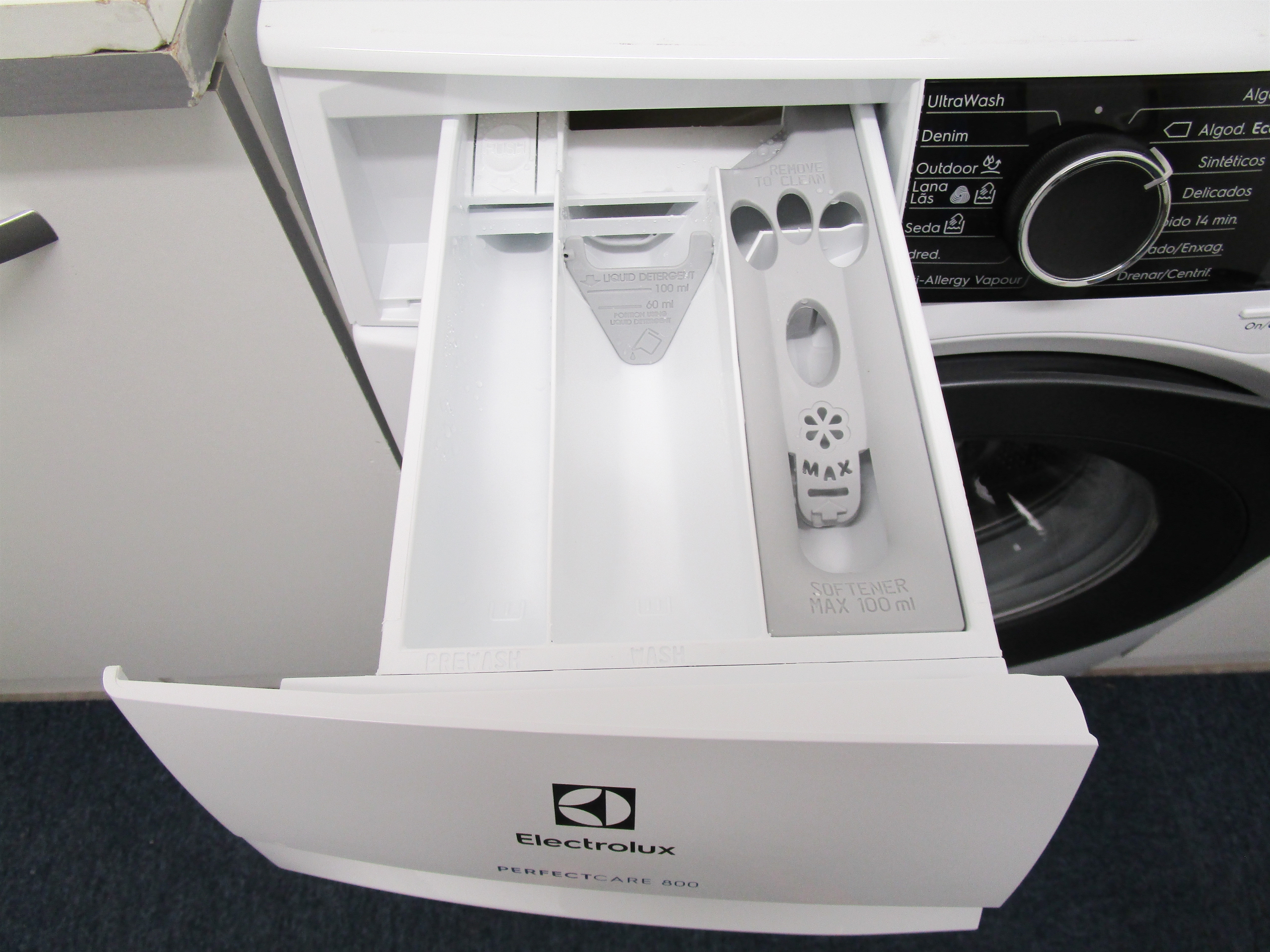 ELECTROLUX EW8F2146GB