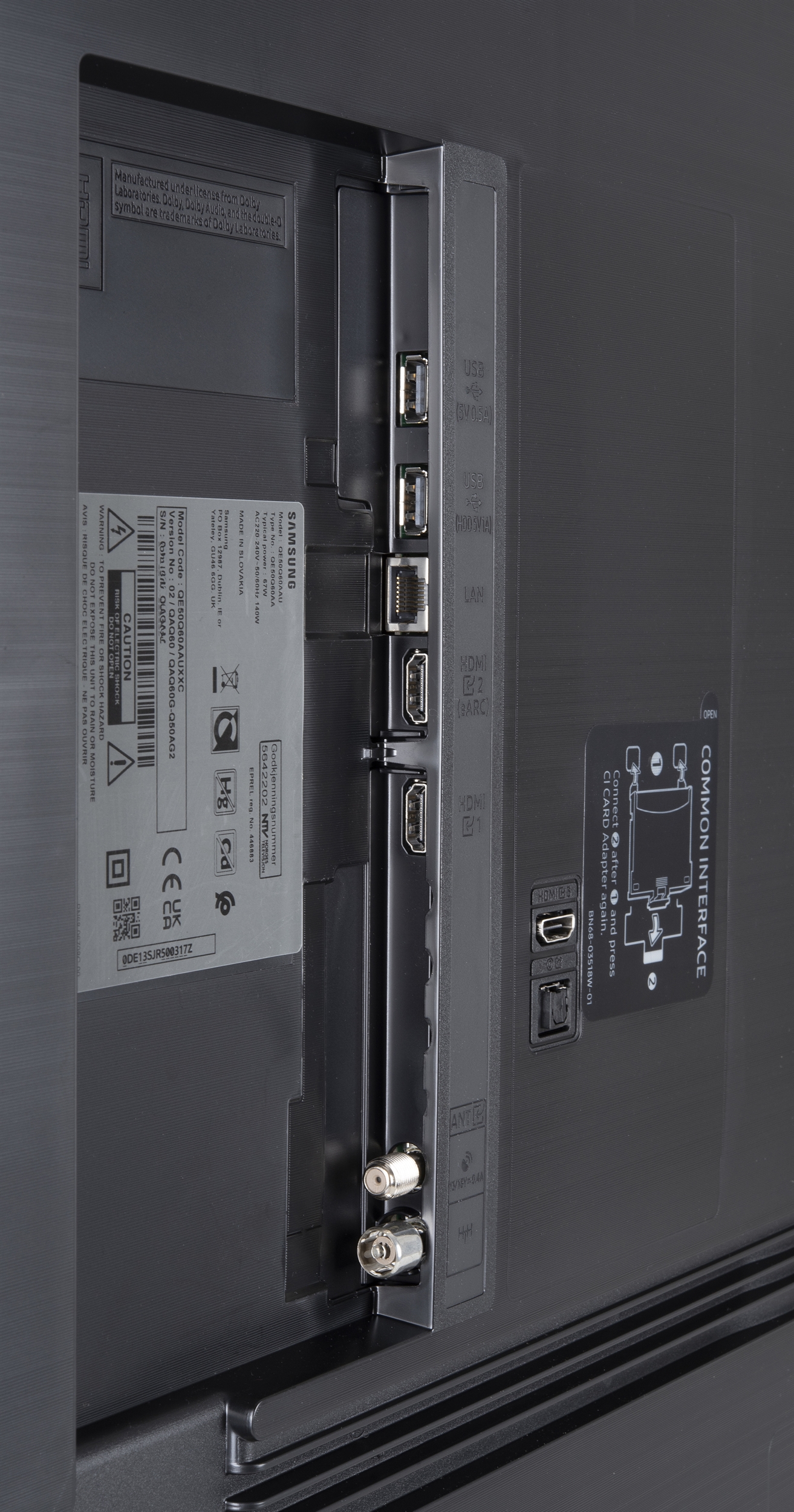 SAMSUNG QE50Q60A
