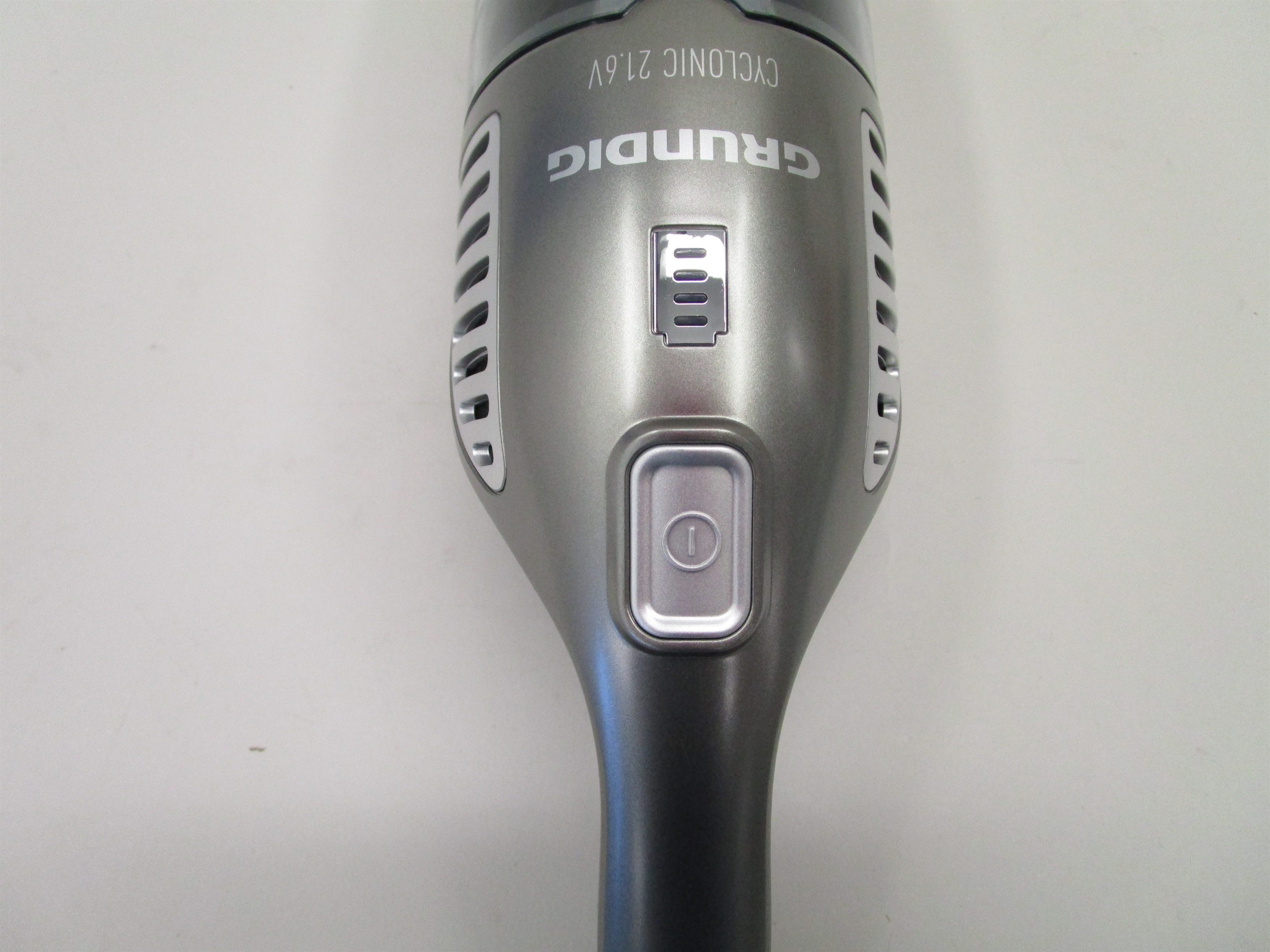 GRUNDIG VCH 9632 (21.6V)