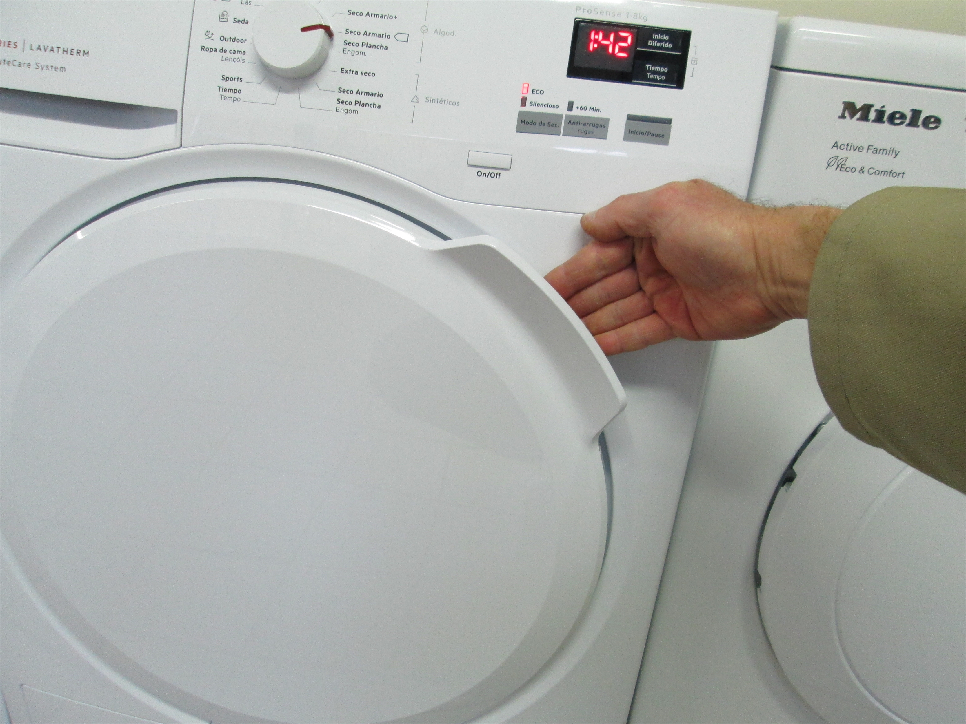AEG T8DBK840