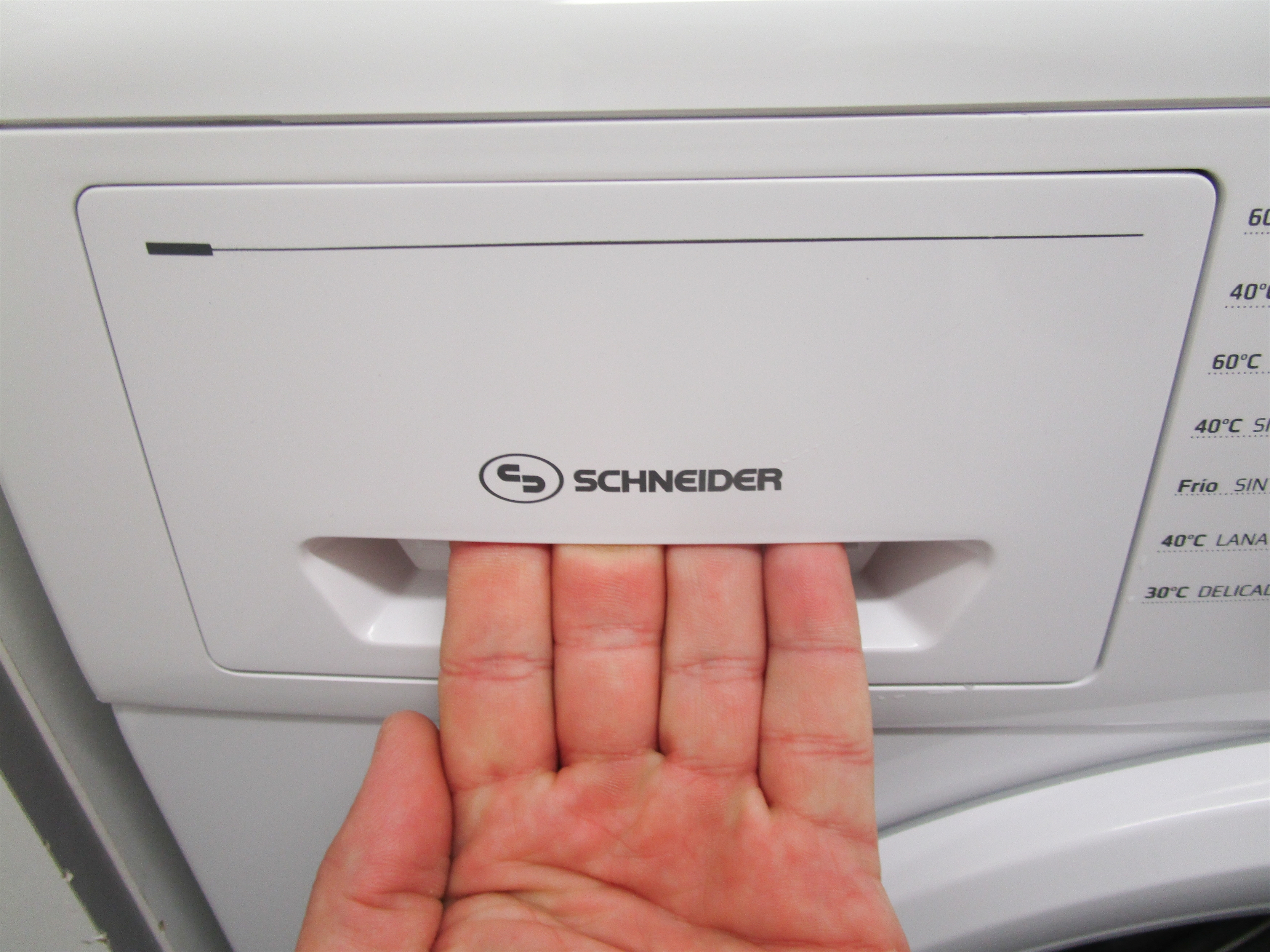 SCHNEIDER SLA 6100 A++