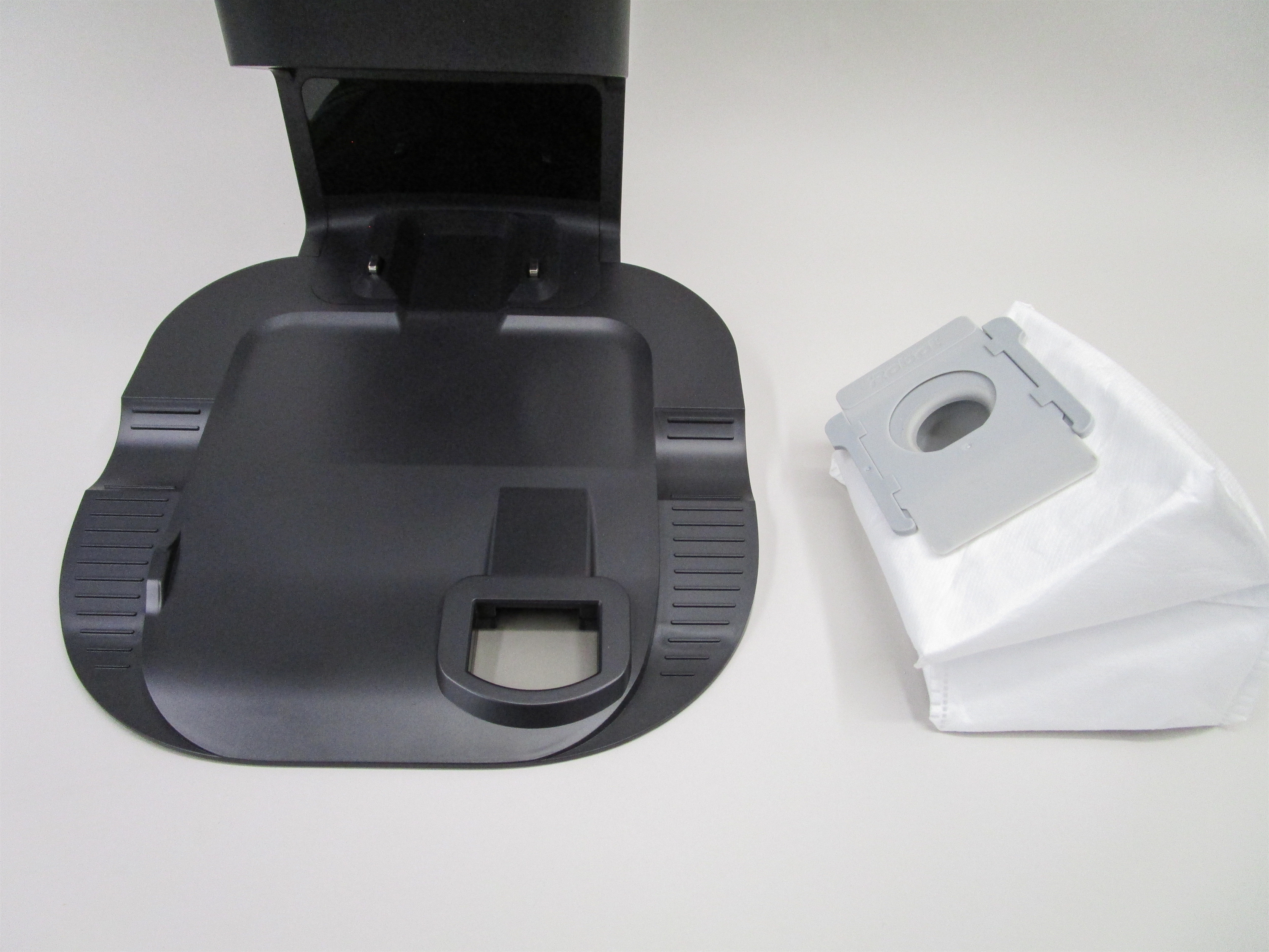 IROBOT ROOMBA I7+