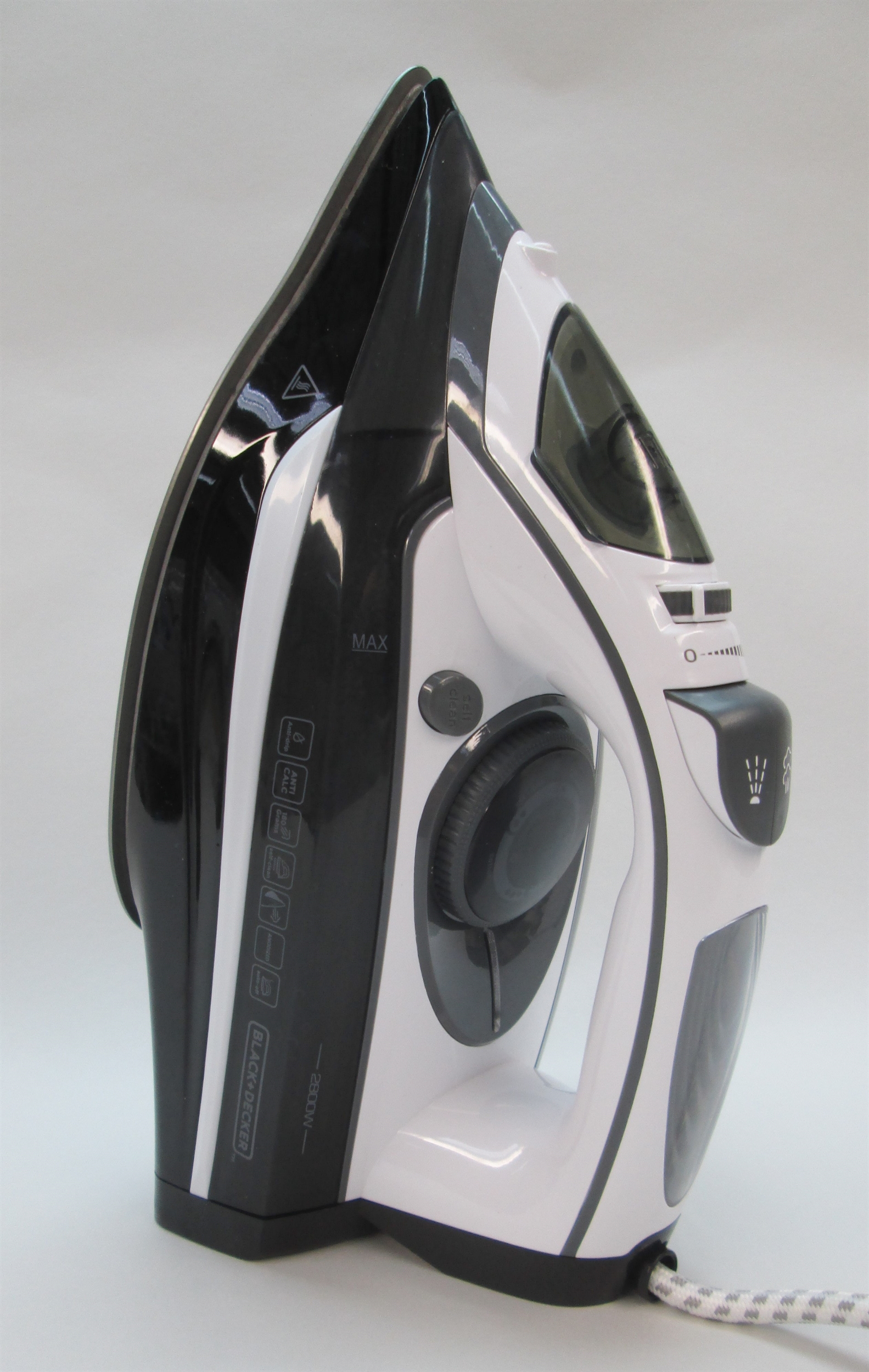 BLACK + DECKER BXIR2800E