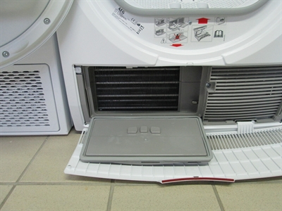 AEG T8DBK840