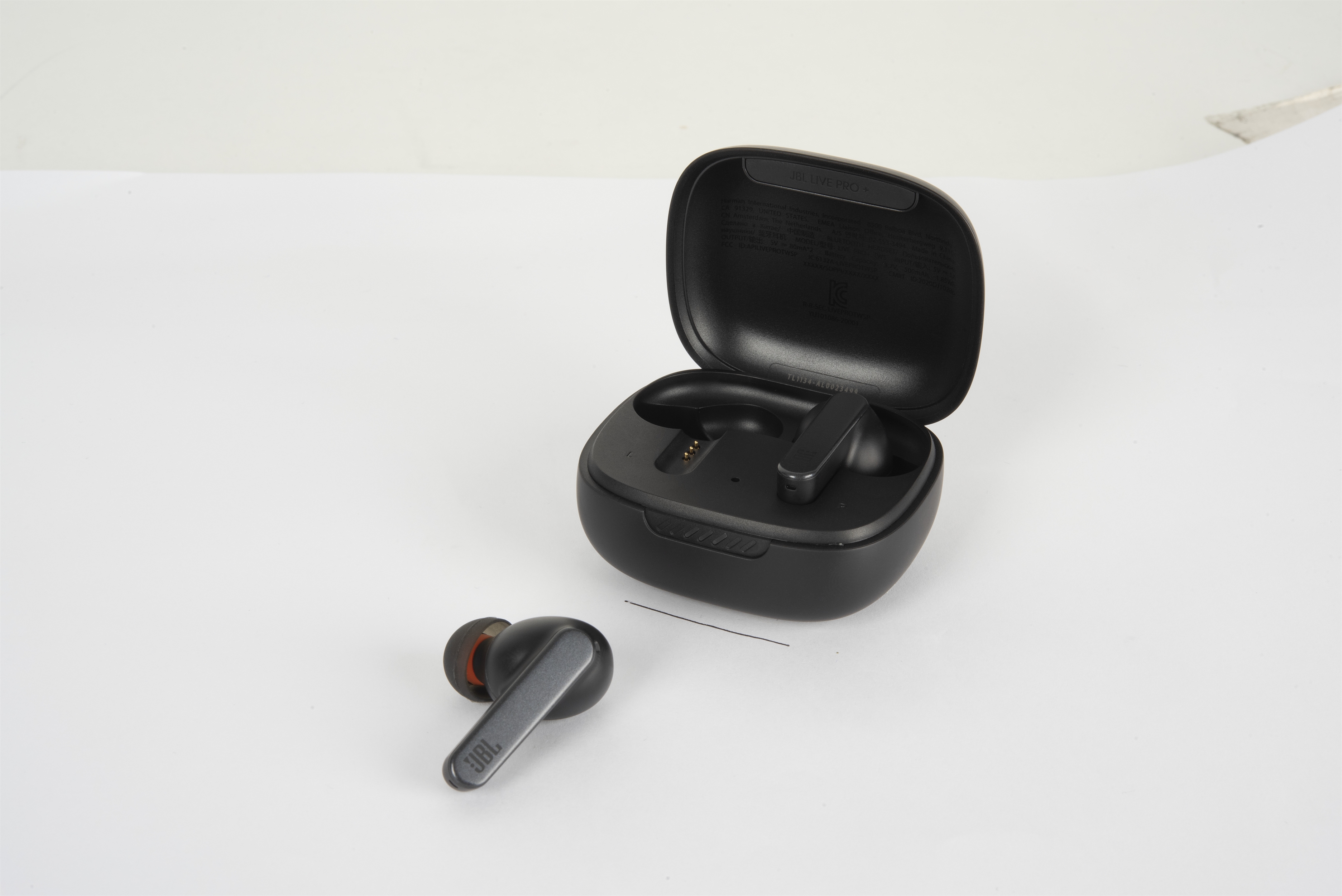 JBL LIVE PRO+ TWS